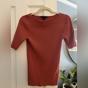 Ann Taylor elbow sleeve ribbed top